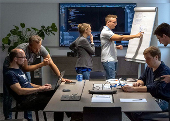 IT Services Cloud solutions and infrastructure services for business operations